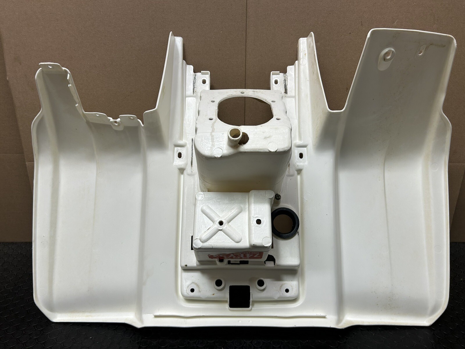 8802 Yamaha Blaster PLASTICS FENDERS COMPLETE SET GRILL GAS TANK LEFT