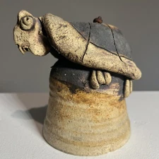 Todd Warner Pottery Bell 1976 Turtle Charlevoix Michigan Vintage