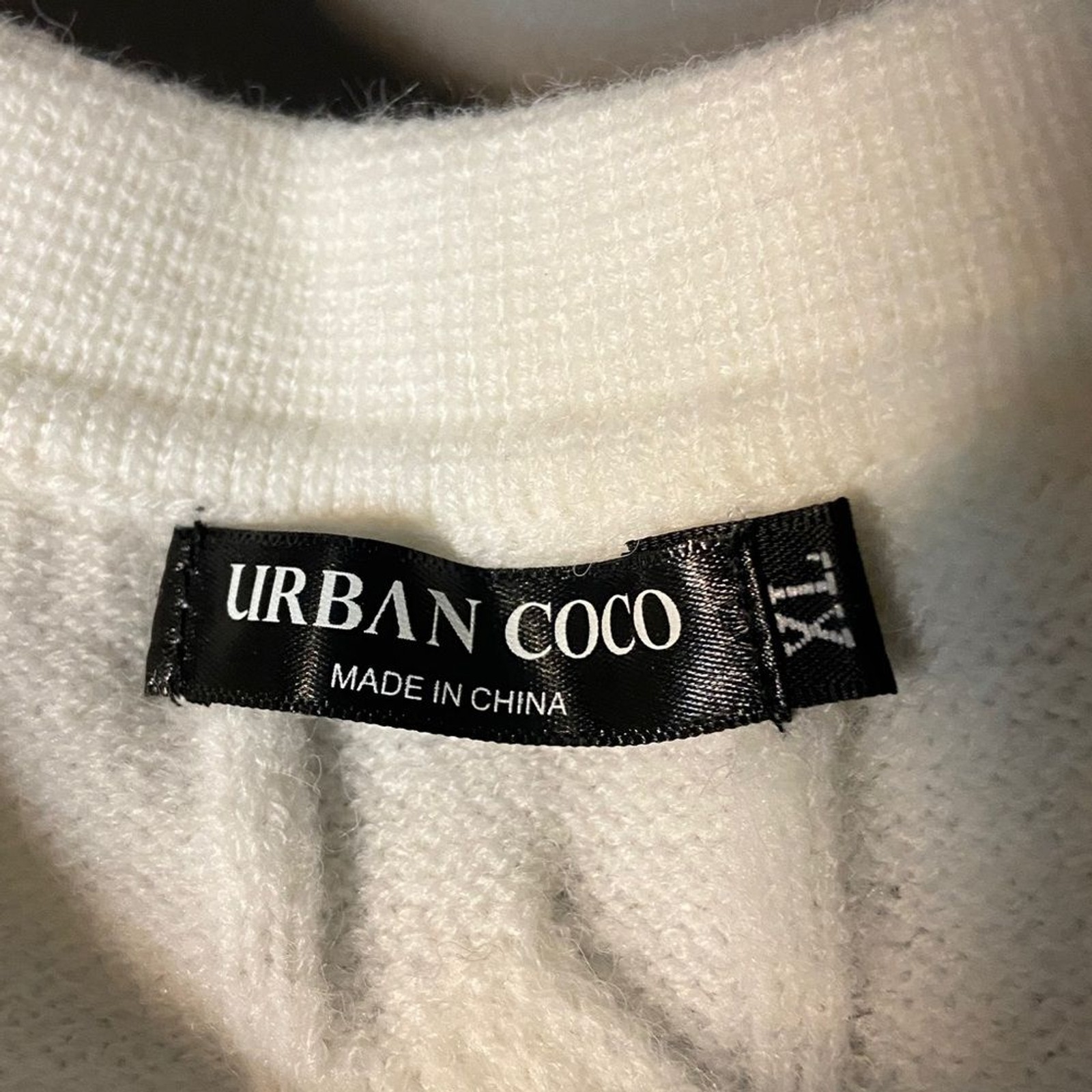 Urban COCO Classic White Cable Knit Sweater. Size XL. image 10