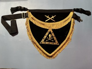Masonic Knights Templar Triangular Apron With Gold Trim and fringe