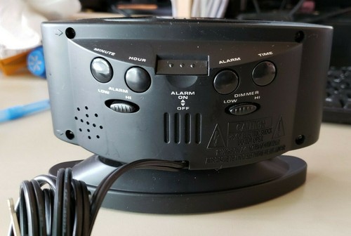 SHARP Large LED Display Digital Alarm Clock Model # SPC033 - Picture 5 of 5