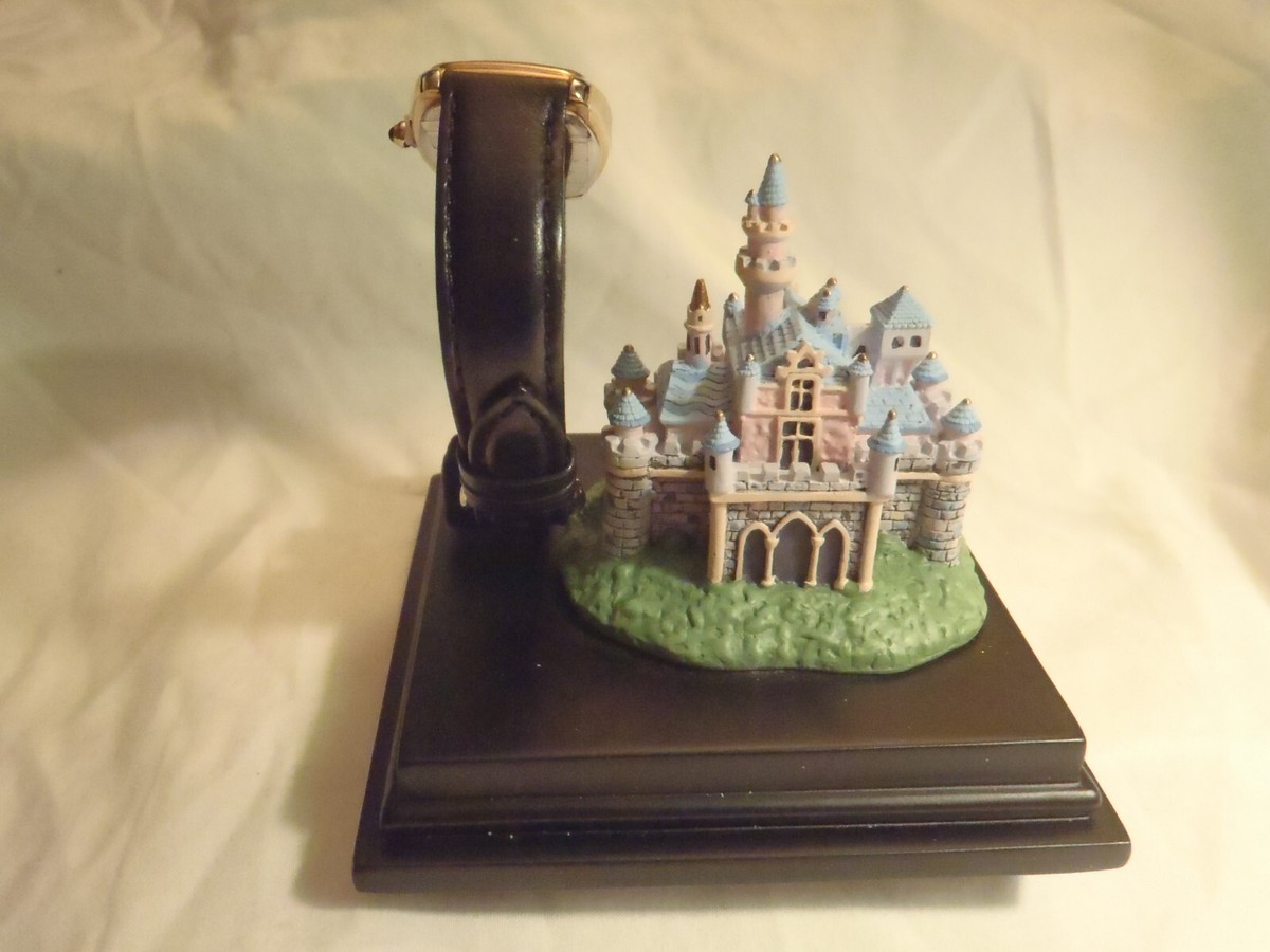 Everlasting Time Disney Watch CINDERELLAS CASTLE Mickey Ltd 7500 Series 7 DS-458 Disney 75th Everlasting Time Watch Collectors Club VII  main image 2