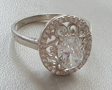 Vintage ring sterling silver 925 Size 7 Weight 3 g. Rhodium plated.