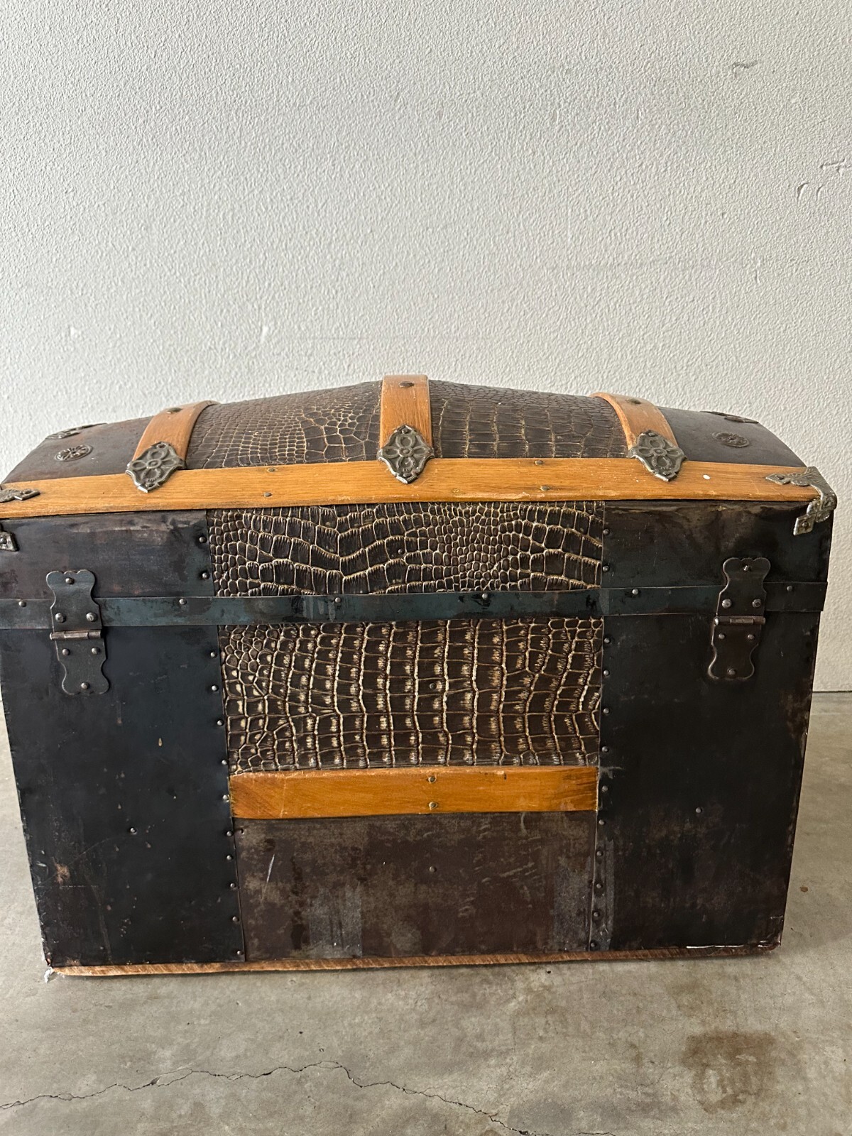 Antique Victorian Domed Steamer Trunk Alligator embossed 1880 Pirate chest