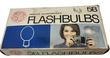 Vintage General Electric GE 5B Blue Camera Flash Bulbs 1 Box 12 Bulbs