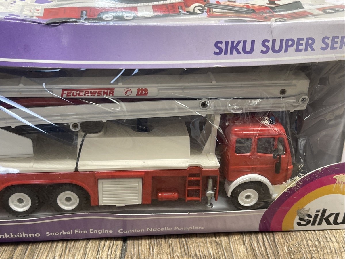 siku (ジク) No.1336 Rennfeuerwehr SIKU 1636 - Unimog Feuerwehr mit