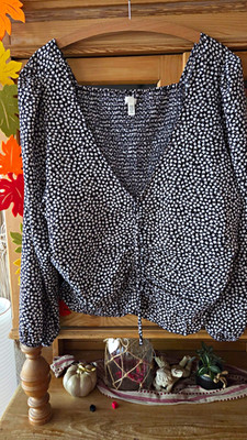 H&M Damen Bluse 2XL Übergröße schwarz/weiß Blumen V-Ausschnitt Langarm