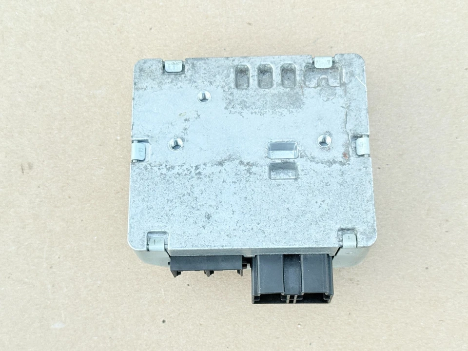 Módulo de control de columna de dirección asistida Hyundai Accent 2012-2017 OEM 56340-1R205 Foto 3 de 4