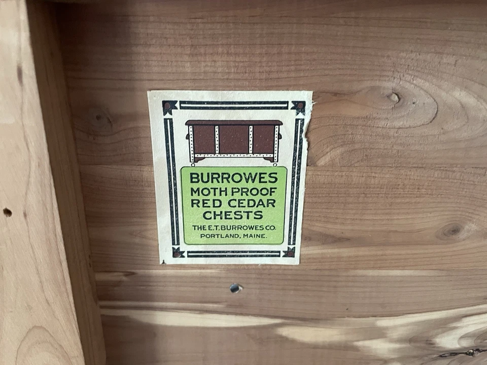 Burrowes Cedar Chest. Great Condition. - Image 2 of 3