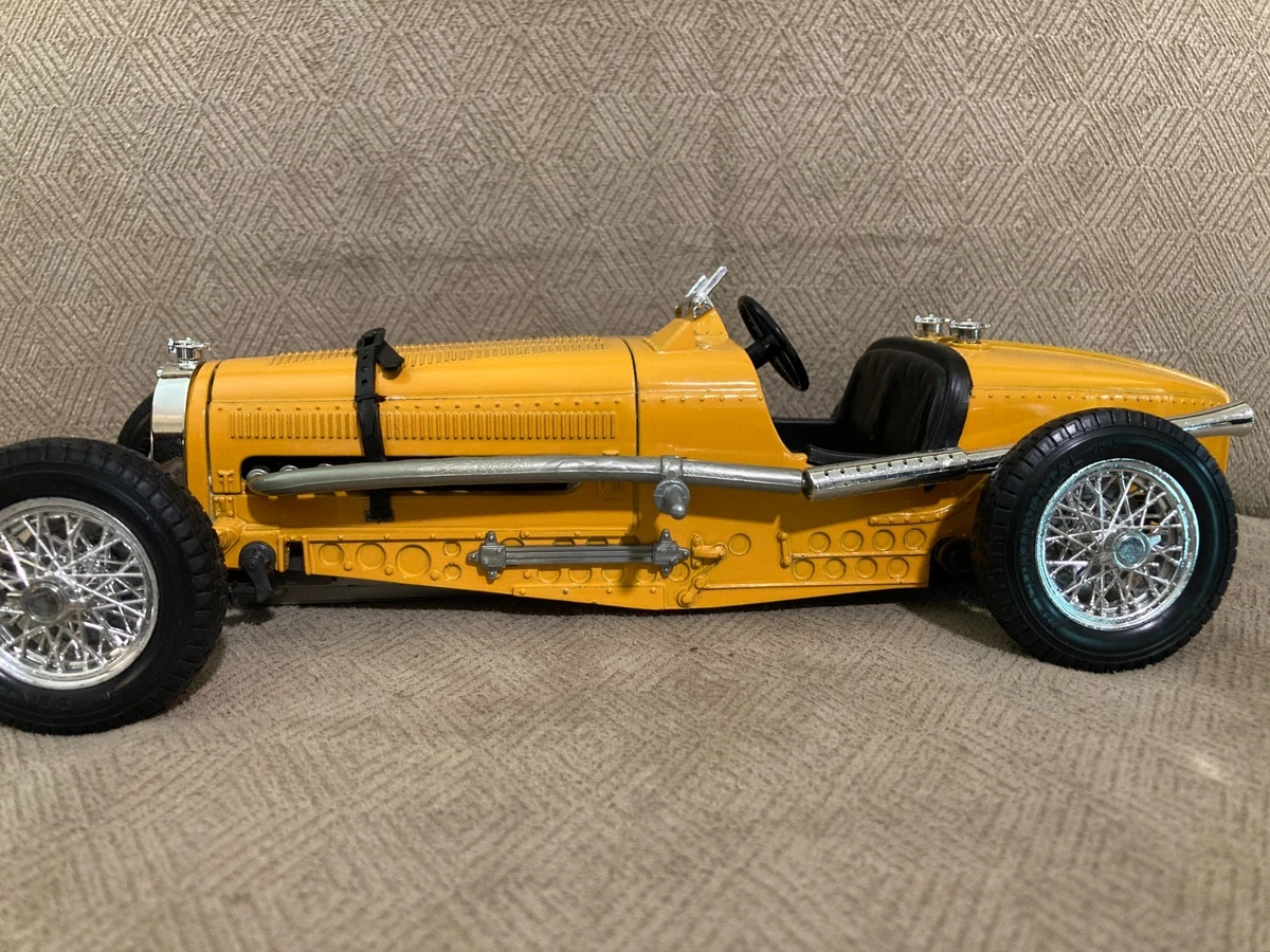 Bugatti 1934 Vehicle Year Contemporary Manufacture Diecast Cars
