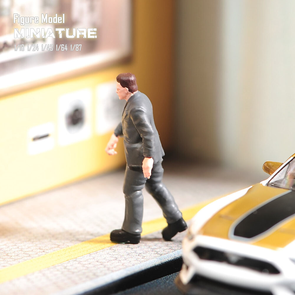 Miniature Di Figure Umane In Tuta Nera &ndash; Scale 1:18, 1:43, 1:64, 1:87 Per Diorami E Modellismo