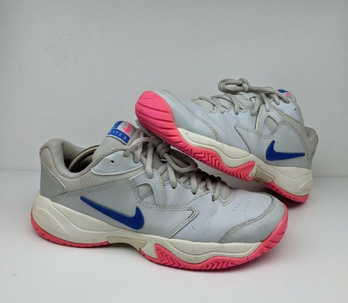 athletic tennis shoes for women