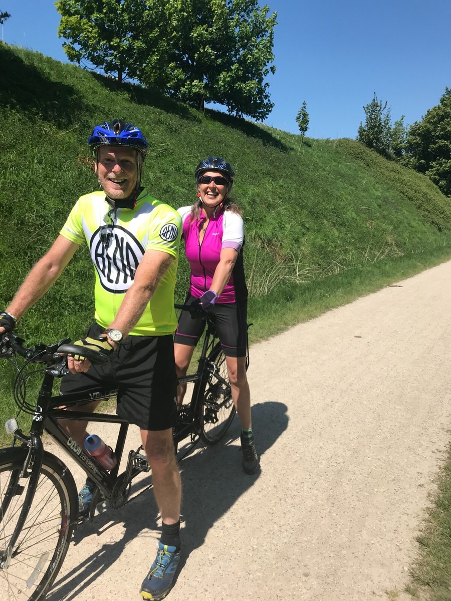 Tandem Orbit Velocity in black made by JD Tandems in very good  condition - Main Image