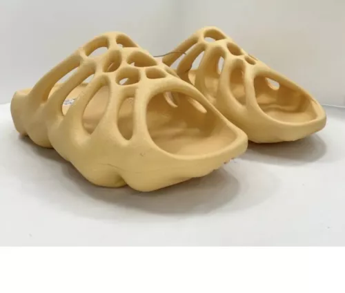 Adidas Yeezy 450 Slide Cream GZ9864 Men’s Size 14 Comfort Brand New With Box 350