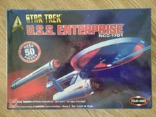 Polar Lights - U.S.S. Enterprise - Plastic Model Kit