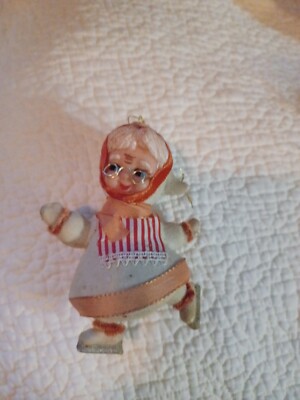 VINTAGE PLASTIC Flocked MRS SANTA 3.5  ICE SKATING FIGURE 