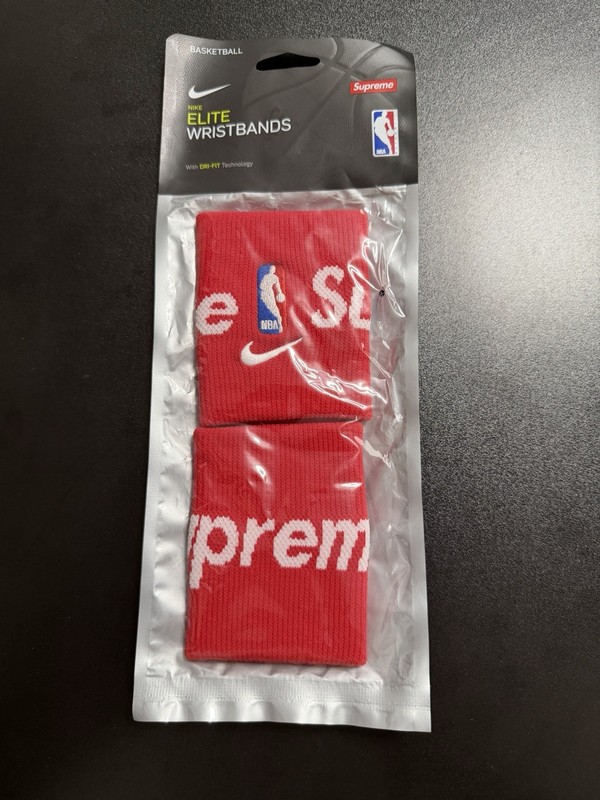 Supreme X Nike Elite NBA Basketball Wristbands Red SS19 World Famous Dri-Fit