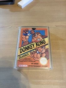 Donkey Kong Classics PAL NES Complete With Manual.
