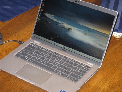 Dell Latitude 5420 i7-1185G7 256GB NVMe 12GB FHD non-touch TB4 FP+SC IR Cam vPro