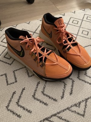 Nike Kyrie Flytrap Orange Trance Yellow Strike Colorway DM1125-800 Men s 13.5