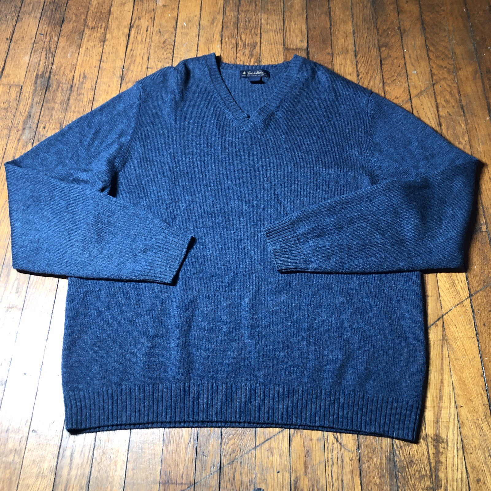 Vintage Brooks Brothers 100% Lambswool V-Neck Sweater Men’s Size XL Navy Blue