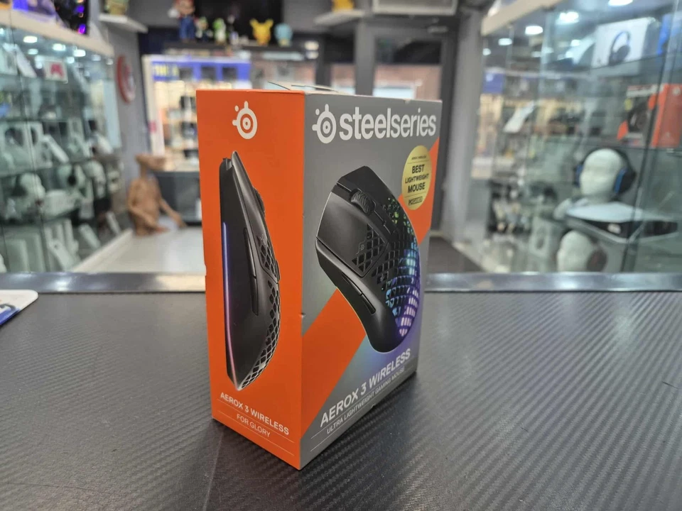 Steelseries Aerox 3 Wireless mouse Ultra Lightweight Gaming Mouse, NEW - Image 2 of 4