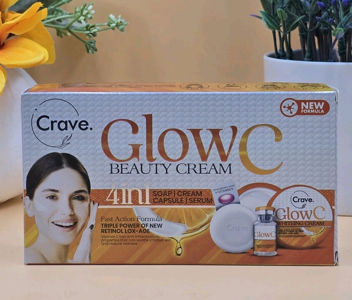 4 In 1 Glow C Face Cream Clear Dark Spot, Brightening And Whitening The Face. 