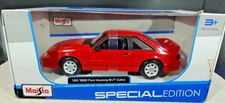Maisto 1995 Ford Mustang SVT Cobra 1/24