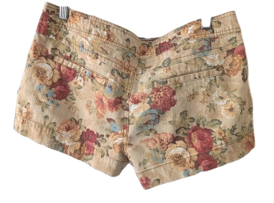 Pantalones Cortos Forever 21 Para Mujer 30 Floral Caliente Pantalones Cremallera Elastizados Bolsillos Frente Plano  Foto 2 de 4