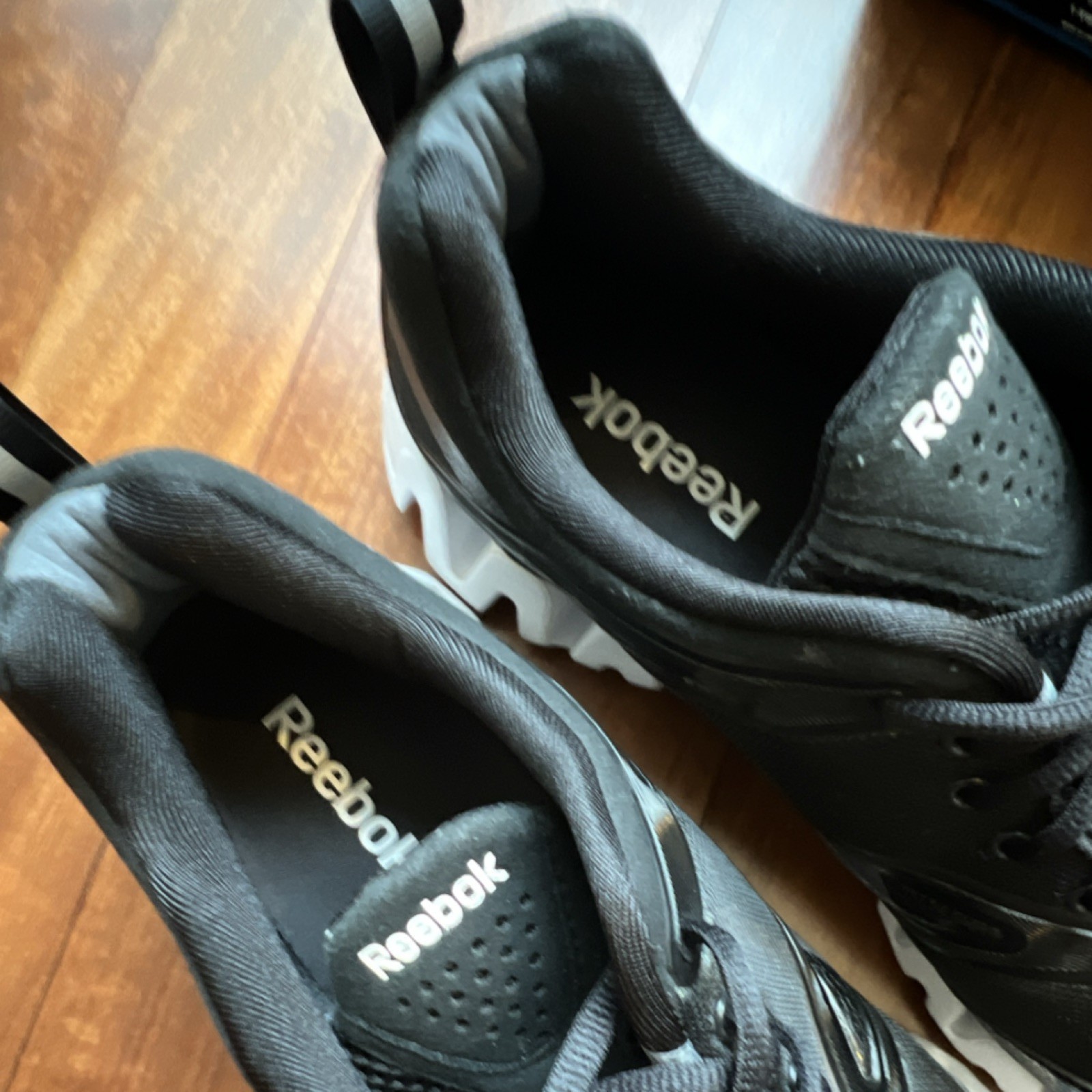 Reebok ZigTech ZigReturn Black/White Men’s Sneake… - image 7