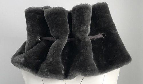 Monnalisa girls gray faux fur neck wrap shawl sz L - Picture 2 of 3