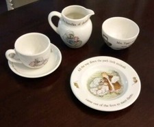5 Piece Mrs. Tiggy Winkle Child's Miniature Tea Set WEDGWOOD BEATRIX POTTER