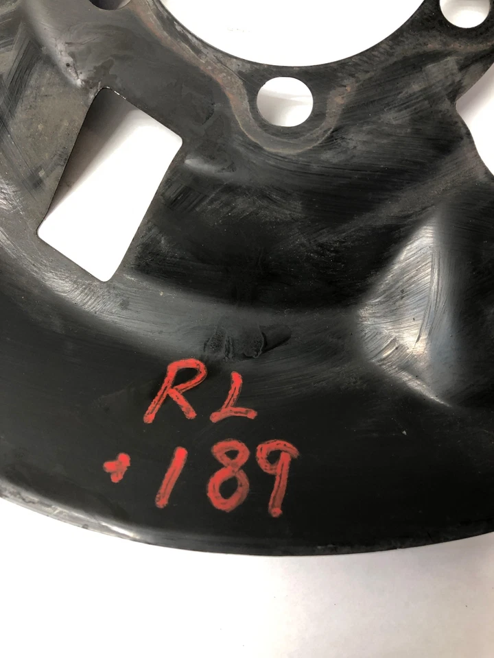 MAZDA 3 2016 placa de freno trasera izquierda del lado del conductor protección contra el polvo cubierta protector T Foto 4 de 4