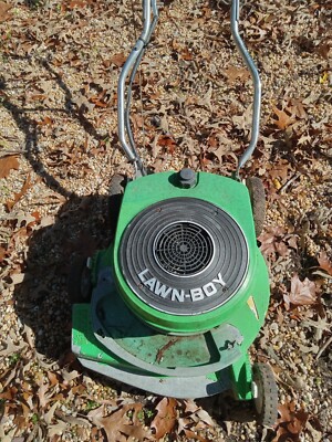 Vintage Rare Lawn-boy 2-cycle push MOWER 21