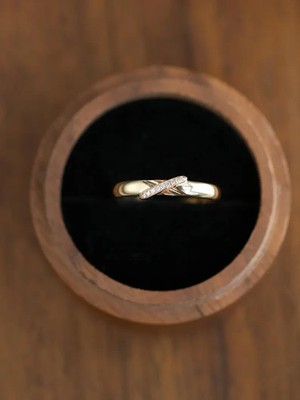1.50Ct Round Cut Simulated Diamond Unique Cross Band Ring 14k Yellow Gold Plated