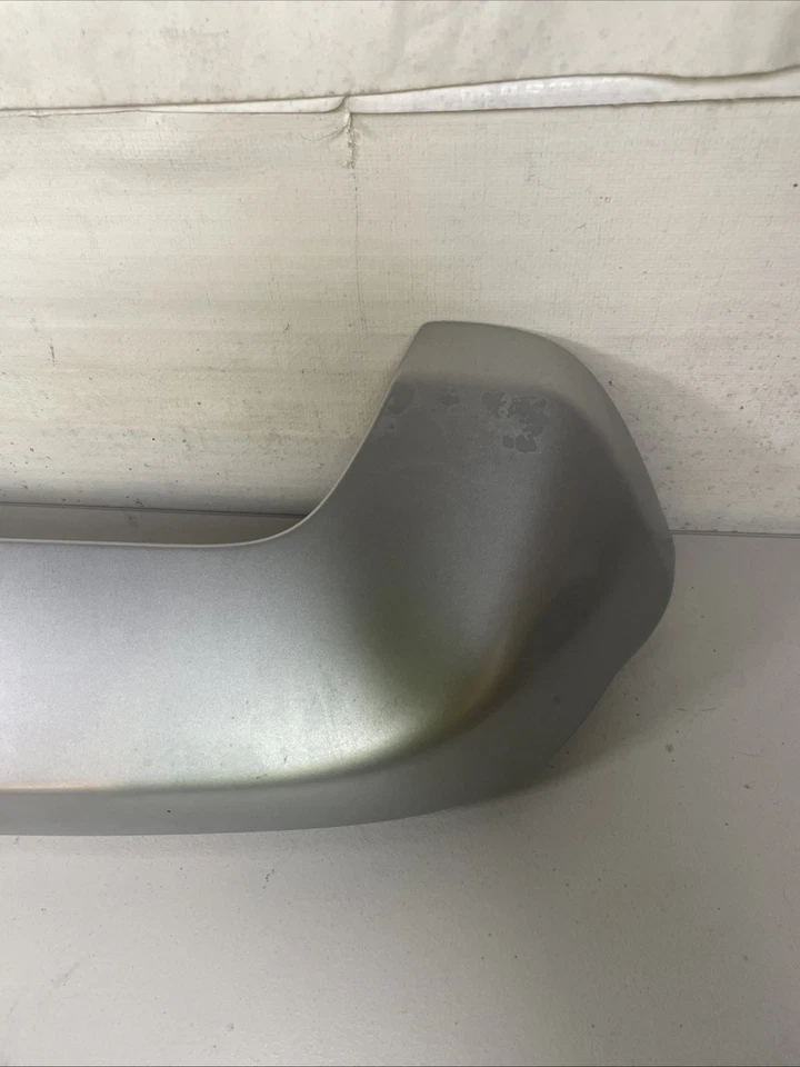 03-09 Toyota 4Runner Liftgate Tailgate Rear Spoiler W/ Brake Light 2003-2009 - Image 2 of 4