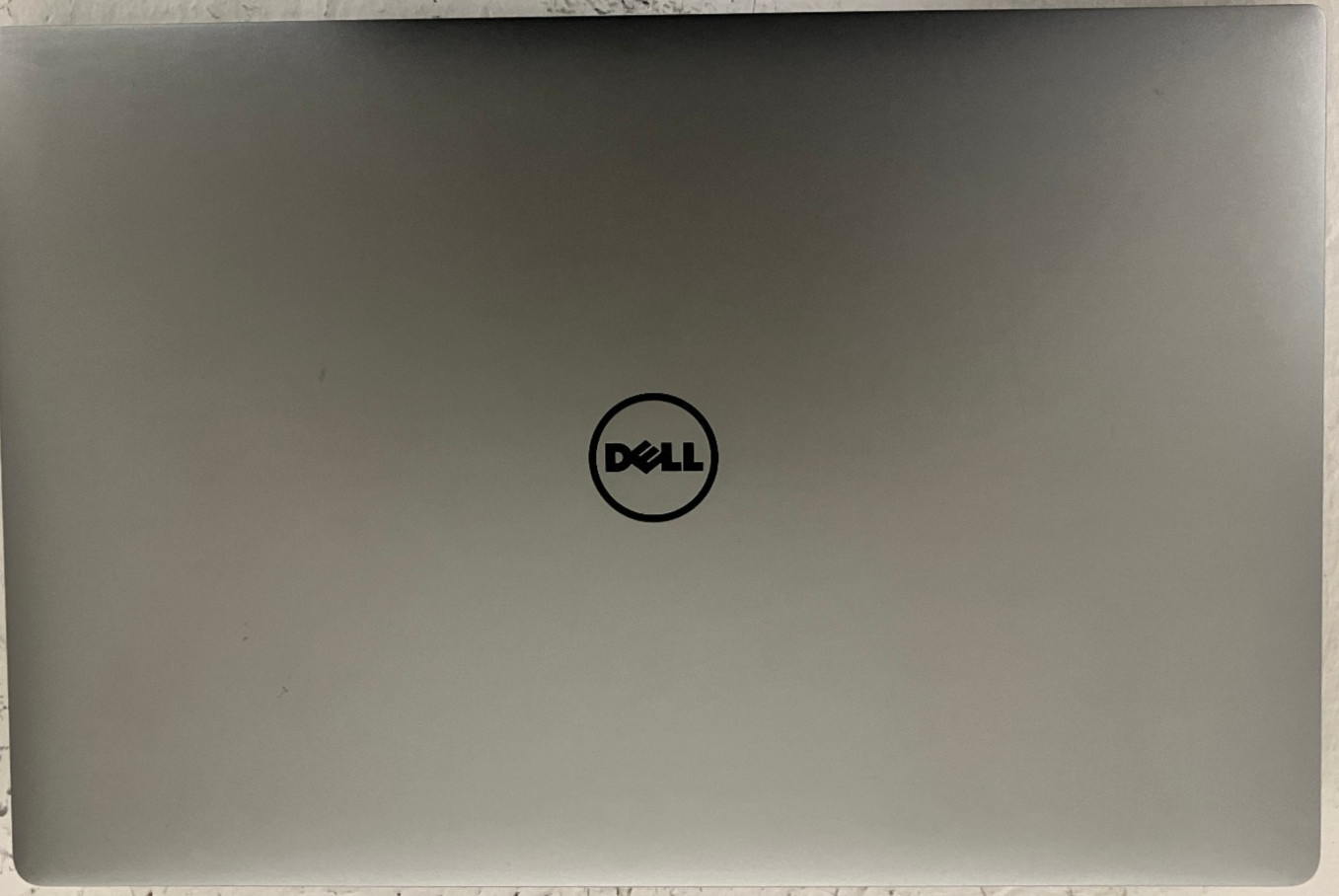 Dell Precision 5520 Precision 5520, 15-Inch Laptop, with Intel Core i7-7820HQ, 512GB SSD (Solid State Drive), Windows 11 Pro