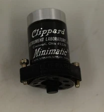 Clippard R-321 Minimatic 3-Way Combination Valve