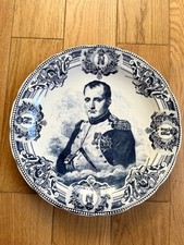 plat ancien en faience Boch Frères Keramis "Napoléon Bonaparte"