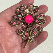 Vintage Enameled Floral Flower Brooch Mod Pin Yellow Daisy MCM