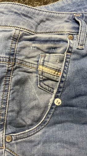 Diesel jog jeans waist:31 (637) - Picture 3 of 8