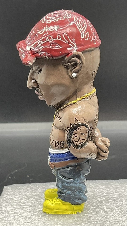 Tupac Shakur Hip Hop Rapper Action Figure Mini Resin Figures Ornament