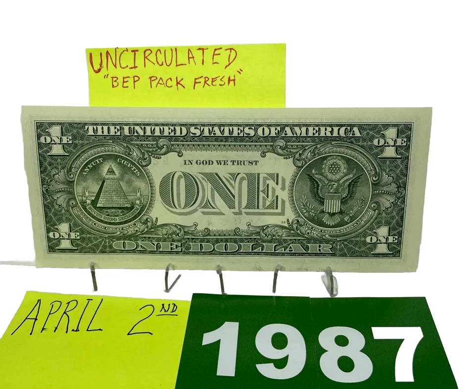 One Dollar Bill Birthday Note April 2 1987. Uncirculated. Fancy Serial Number - Image 3 of 4