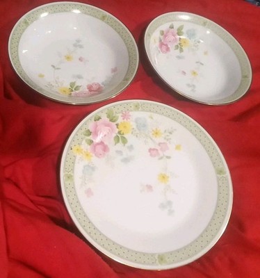 Vintage Noritake Jubilation 2756 Seven Salad/Bread Plates Plus Two Soup Bowls