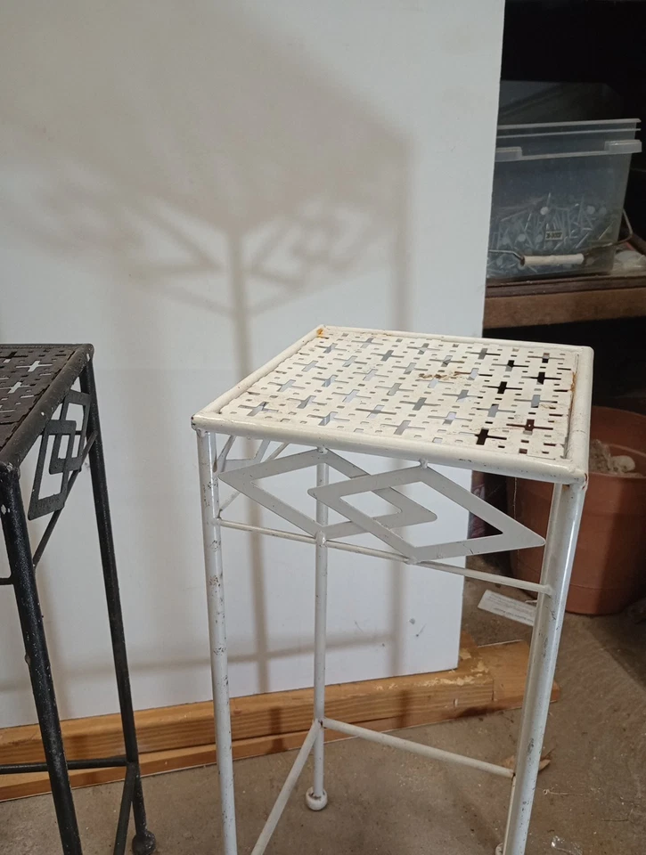 Juego de 2 soportes para plantas escotilla cruzada Panacea 82216 en blanco y negro Foto 3 de 4