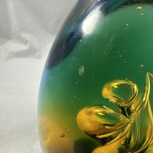 Large Blown Glass PAPERWEIGHT Aurora Green Blue Yellow Egg Shape - Picture 3 of 5