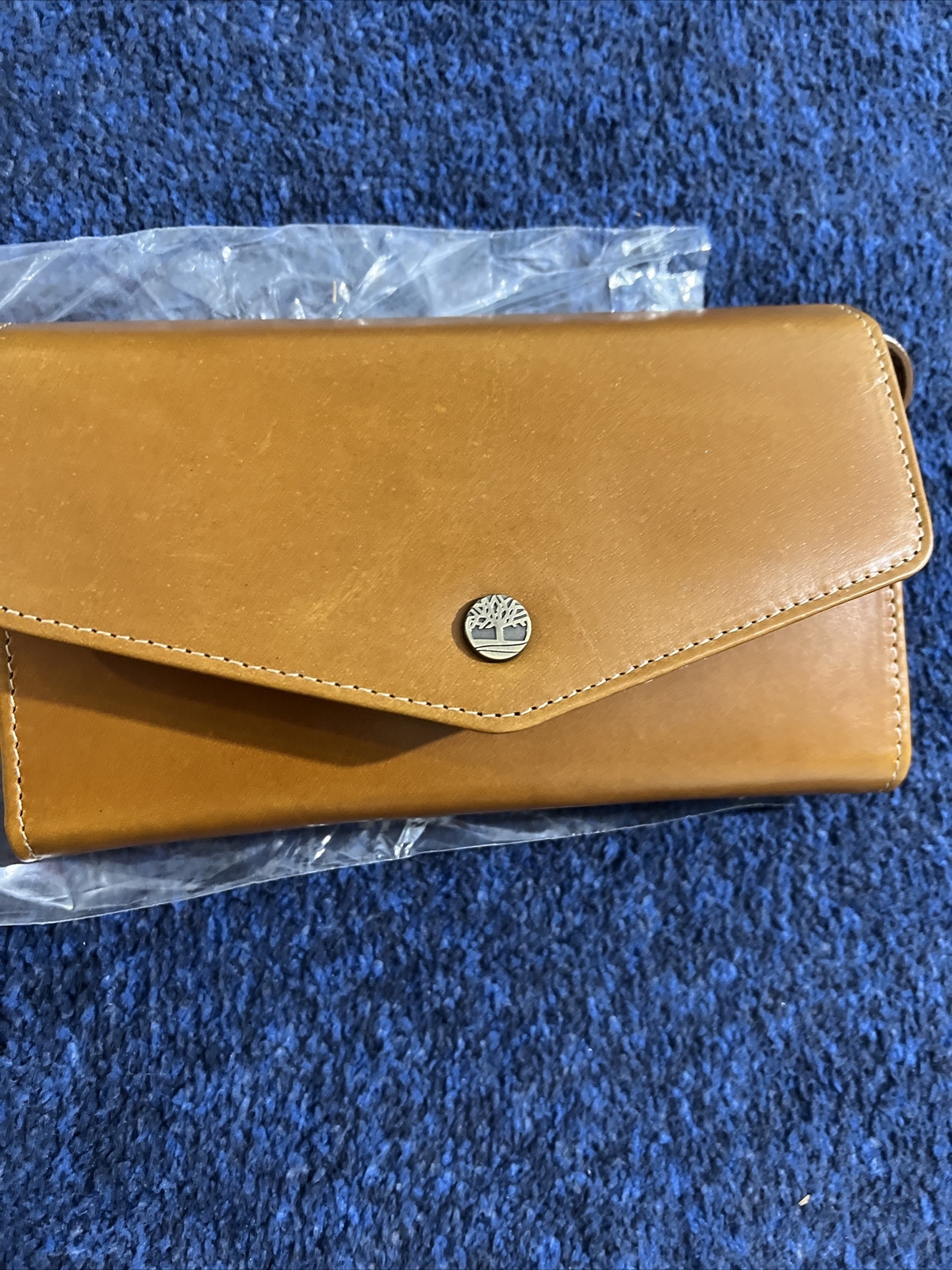 Timberland Women’s RFID Leather Crossbody Wallet Phone Bag W Detachable