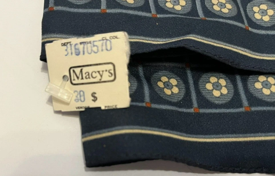 复古梅西百货 13 英寸 x 13 英寸手帕全新带标签 — 第 2/4 张图片