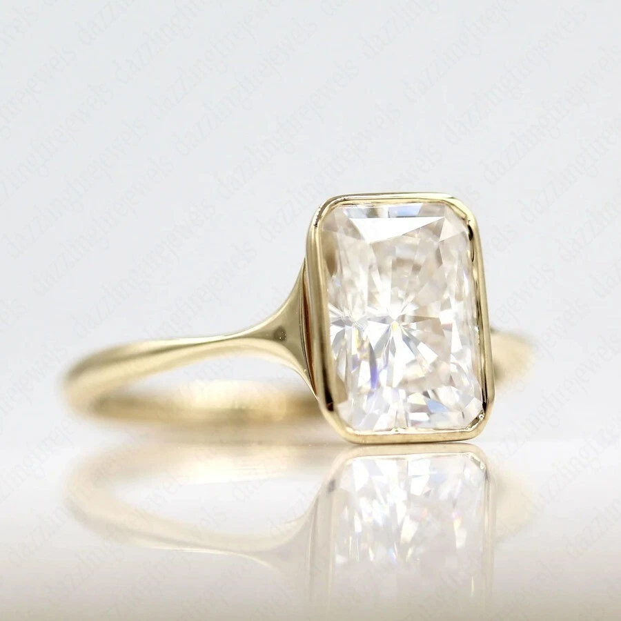 2.80Ct Radiant G VVS1 IGI Lab Grown Diamond Engagement Ring In 14K Yellow Gold - Image 2 of 4