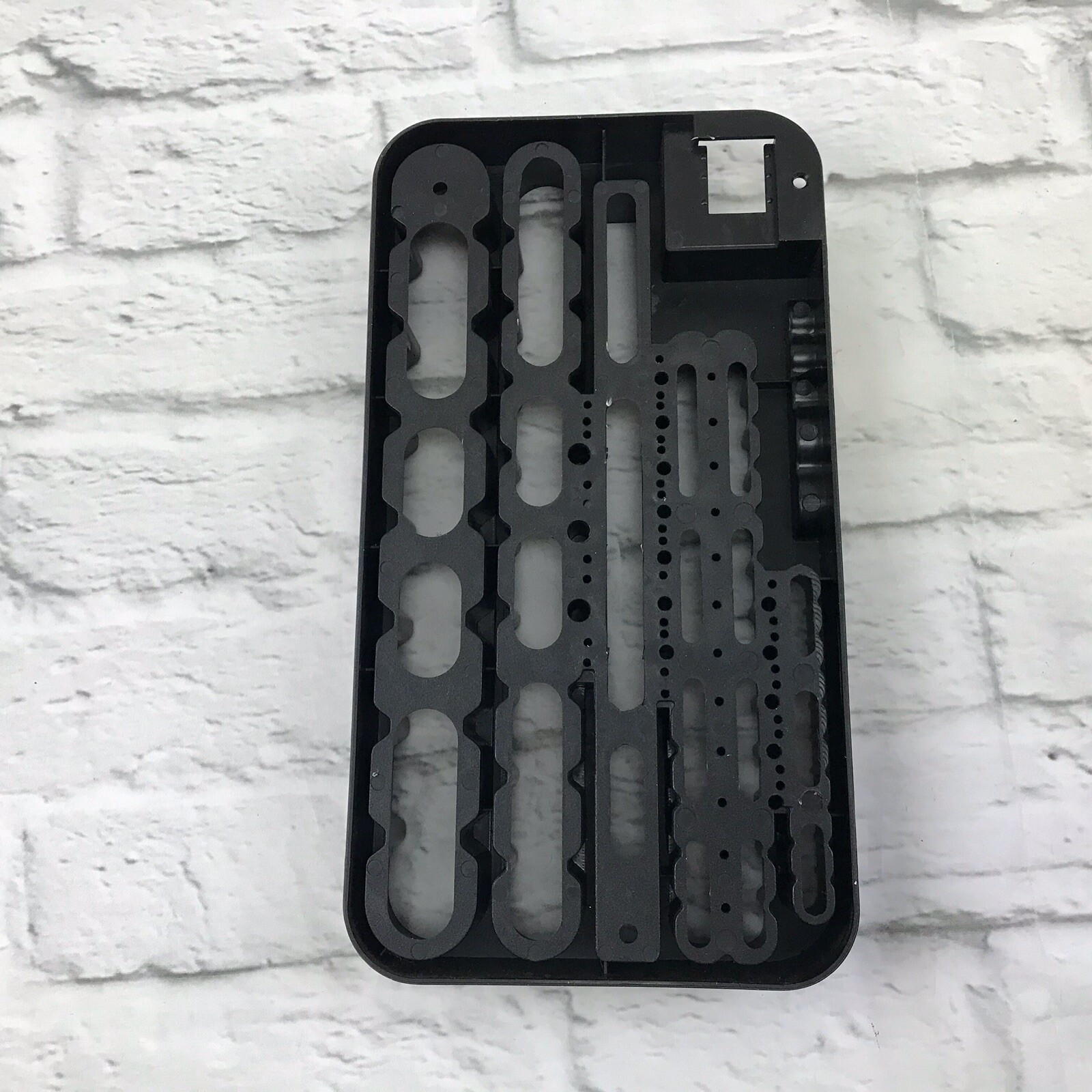 Geek Tek Battery Storage Caddy 9 Volt DC AAAAA Button Batteries eBay